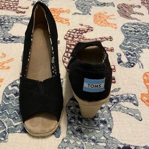 Toms black wedge size 9